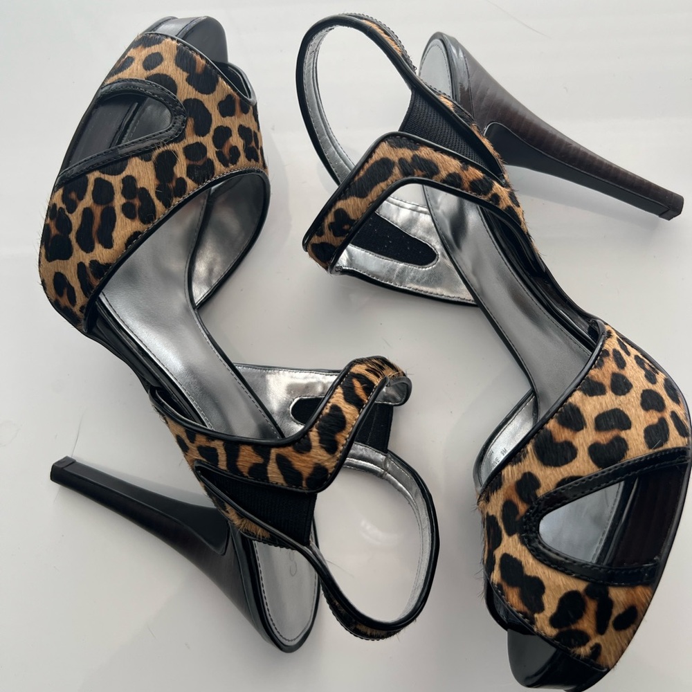 EUC Calvin Klein Prive Calf Hair Leopard Print Platform Heel SZ. 9